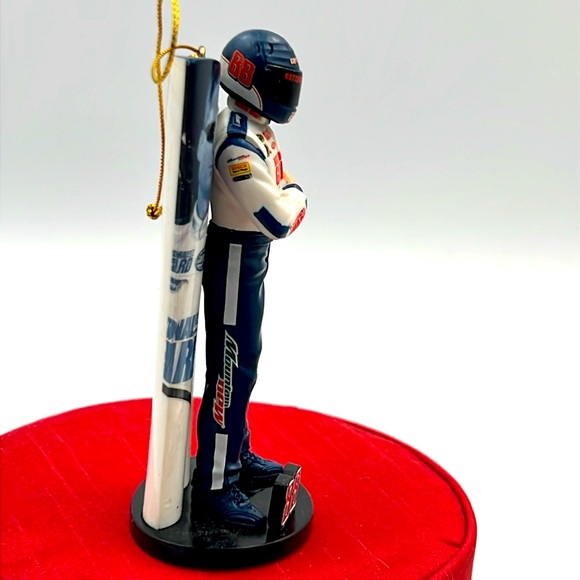 Dale Junior National Guard 88 NASCAR 2008  ornament - Picture 4 of 11